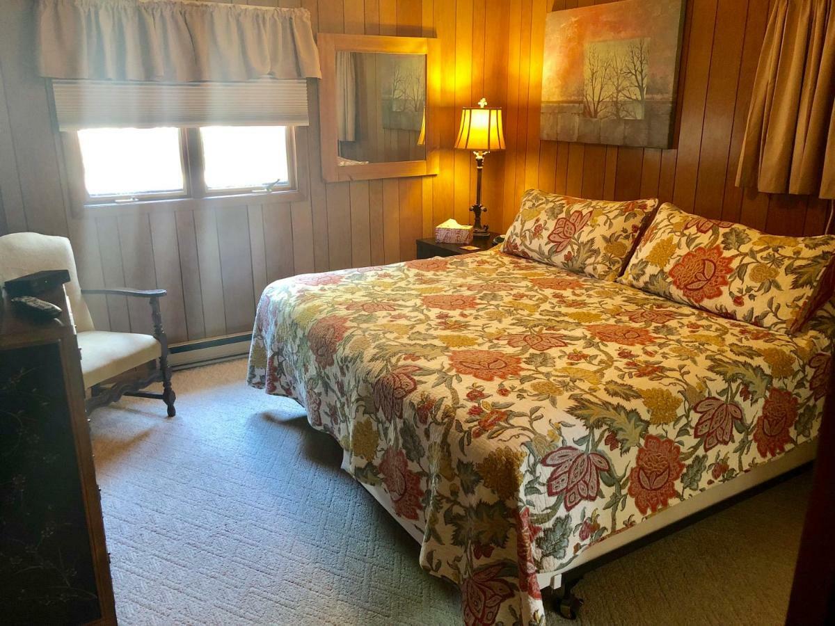 Galena Penthouse Overlooking Main Street With Free Off Street Parking Exterior photo